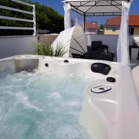 Luxury Penthouse With Private Jacuzzi Apartment *