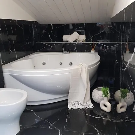 Luxury Penthouse With Private Jacuzzi * San Mauro Mare