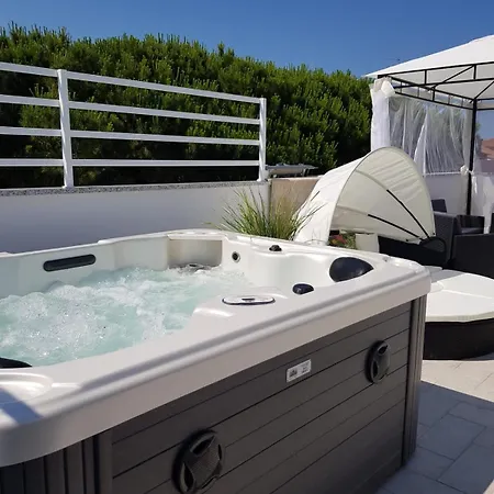 Luxury Penthouse With Private Jacuzzi * San Mauro Mare