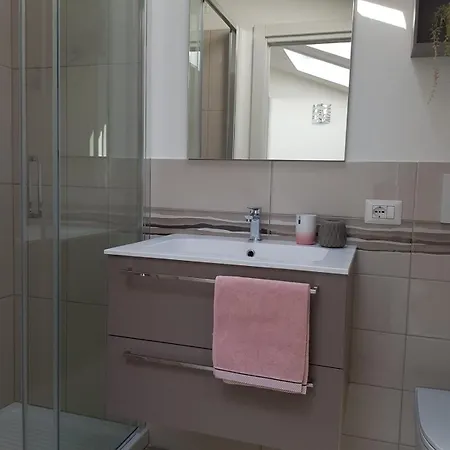 Luxury Penthouse With Private Jacuzzi Appartamento *