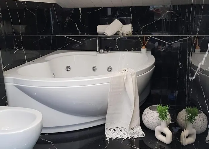 Luxury Penthouse With Private Jacuzzi * San Mauro Mare