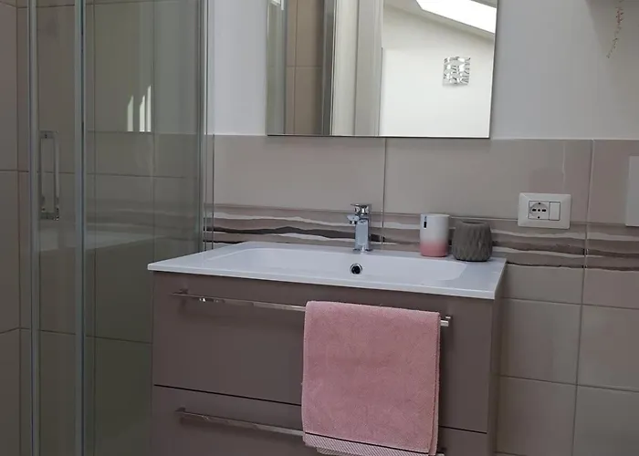 Luxury Penthouse With Private Jacuzzi Διαμέρισμα *